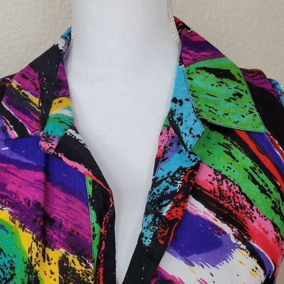 Chelsea & Theodore Paint Splash Print Sleeveless Blouse Size Medium (2569) - Picture 2 of 5